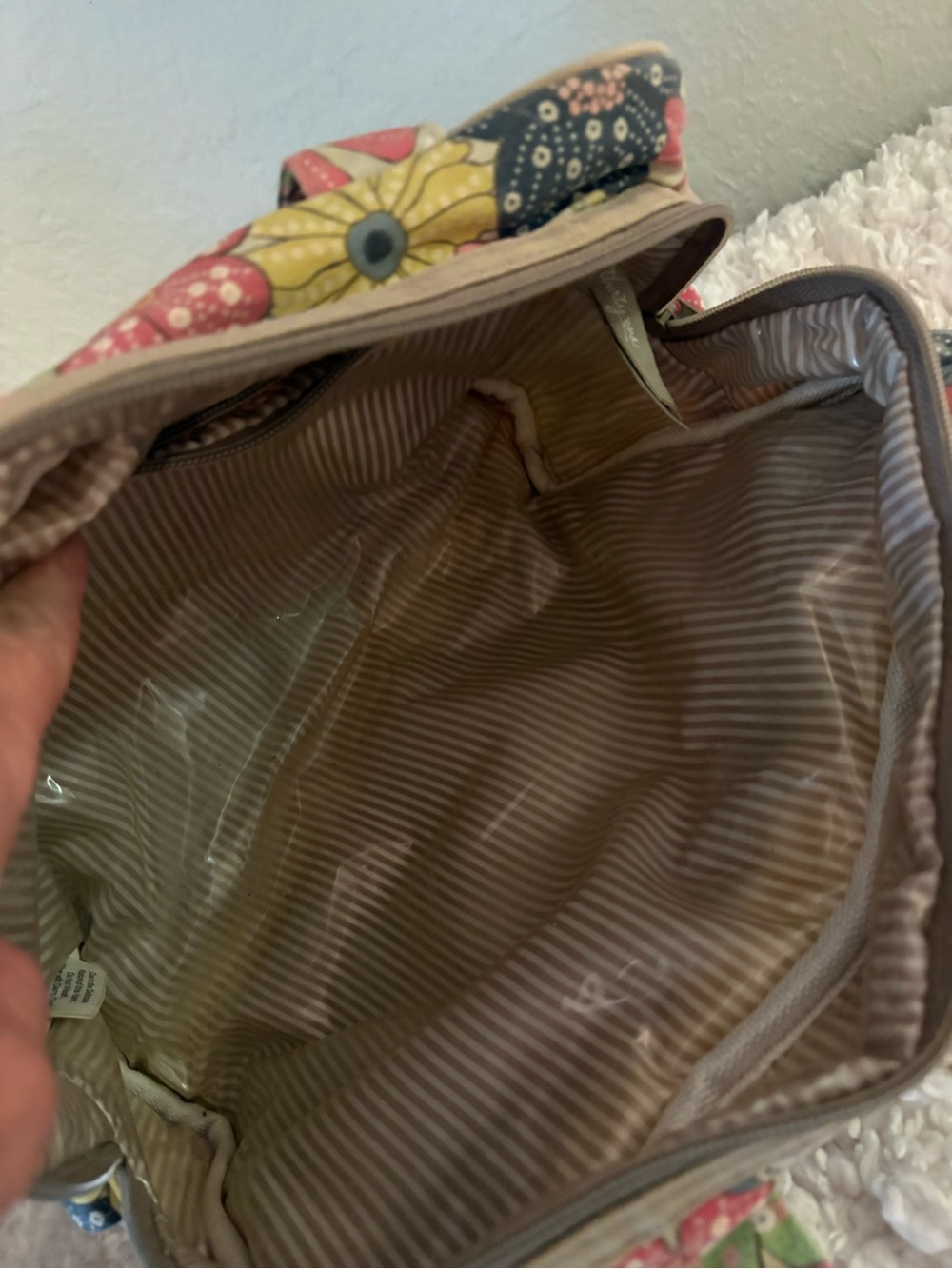 thirty-one Floral Cosmetic Bag - Picture 11 of 14